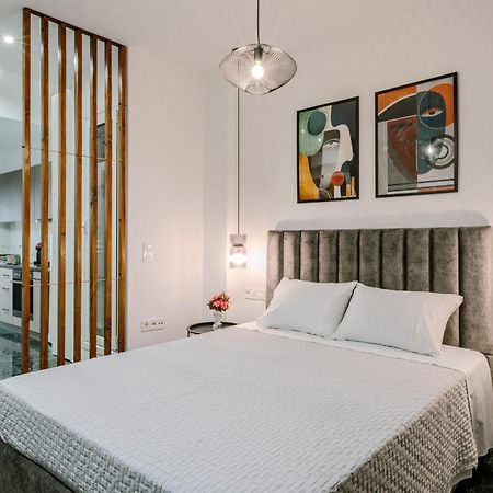 Place To Be Athens Apartment Luaran gambar